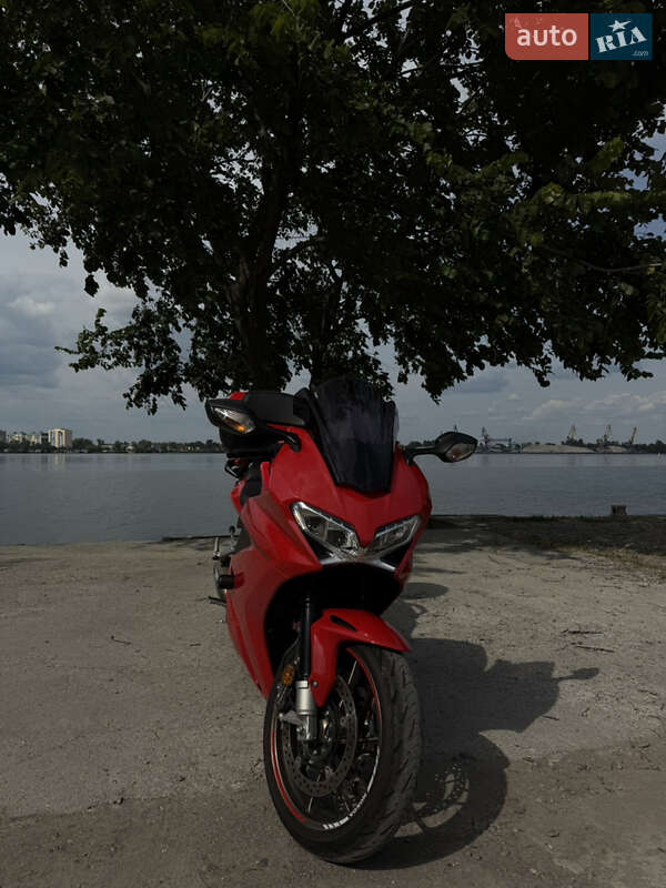 Мотоцикл Спорт-туризм Honda VFR 800F Interceptor 2014 в Дніпрі