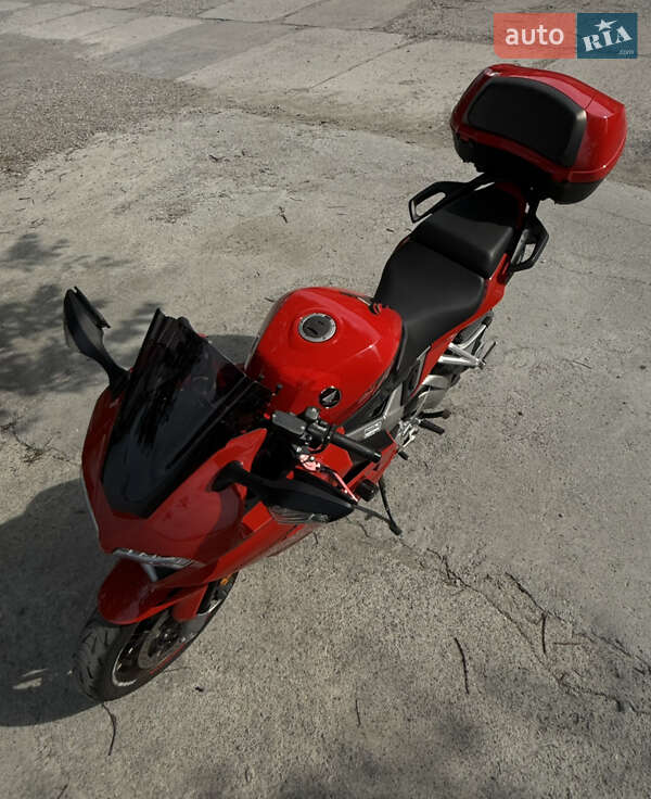 Мотоцикл Спорт-туризм Honda VFR 800F Interceptor 2014 в Дніпрі