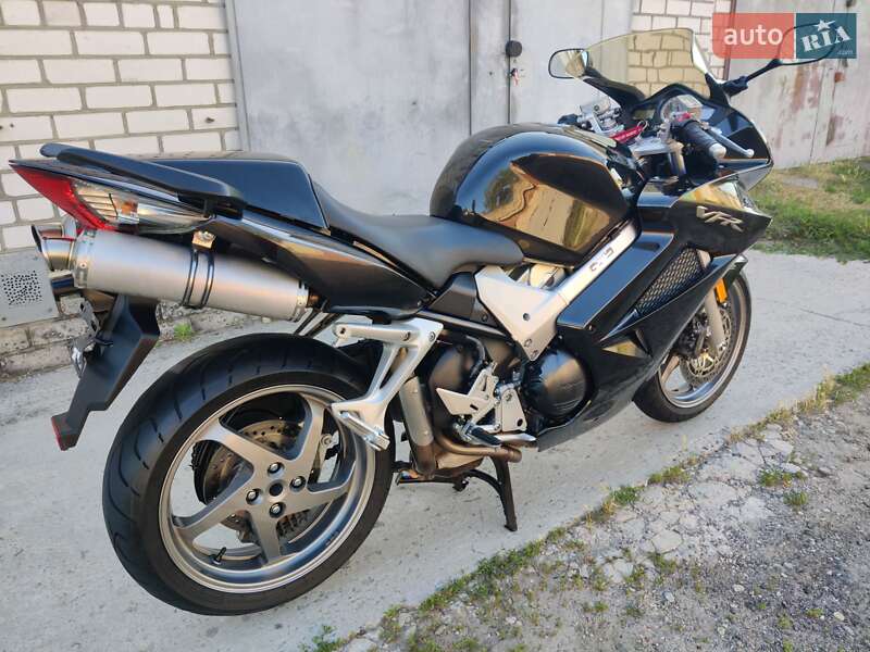 Мотоцикл Спорт-туризм Honda VFR 800F Interceptor 2008 в Кременчуці