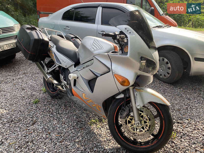 Honda VFR 800F Interceptor 1999