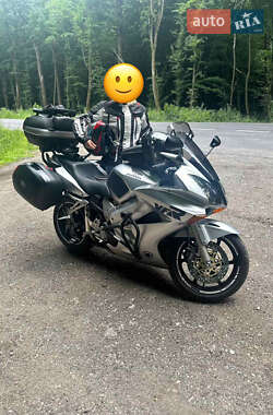 Мотоцикл Спорт-туризм Honda VFR 800F Interceptor 2002 в 