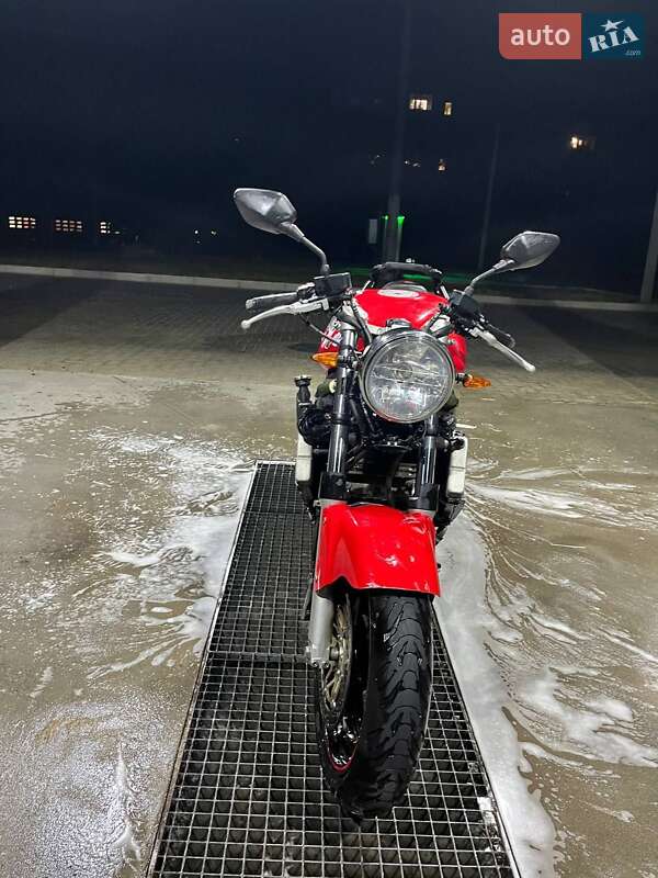 Мотоцикл Спорт-туризм Honda VFR 800F Interceptor 2000 в Миколаєві фото 4 Мотоцикл Спорт-туризм Honda VFR 800F Interceptor 2000 в Миколаєві