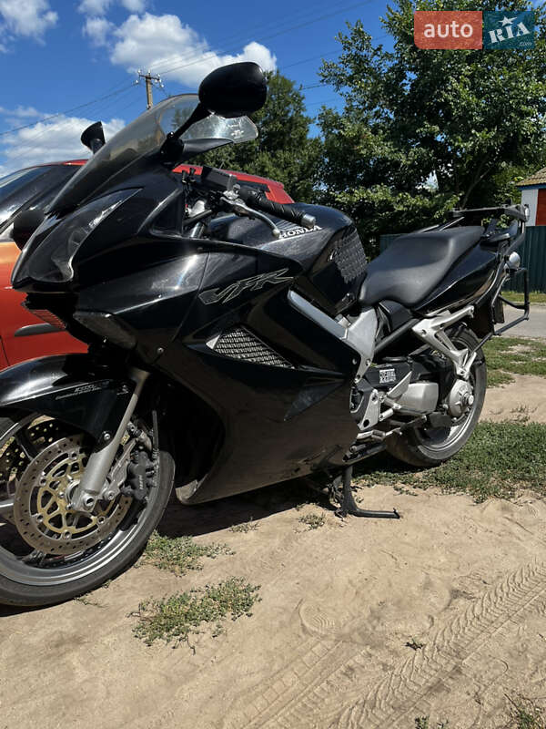 Мотоцикл Спорт-туризм Honda VFR 800F Interceptor 2008 в 