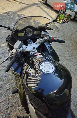 Мотоцикл Спорт-туризм Honda VFR 800F Interceptor 2006 в 