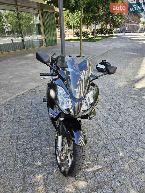 Мотоцикл Спорт-туризм Honda VFR 800F Interceptor 2006 в Києві