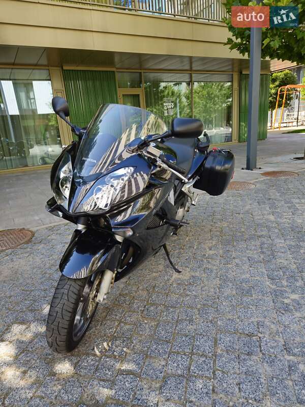 Мотоцикл Спорт-туризм Honda VFR 800F Interceptor 2006 в Києві