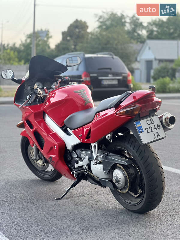 Мотоцикл Спорт-туризм Honda VFR 800F Interceptor 1999 в Чернигове