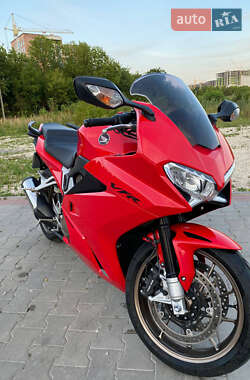 Мотоцикл Спорт-туризм Honda VFR 800F Interceptor 2015 в 
