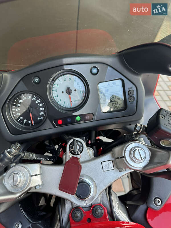 Мотоцикл Спорт-туризм Honda VFR 800F Interceptor 1999 в Києві