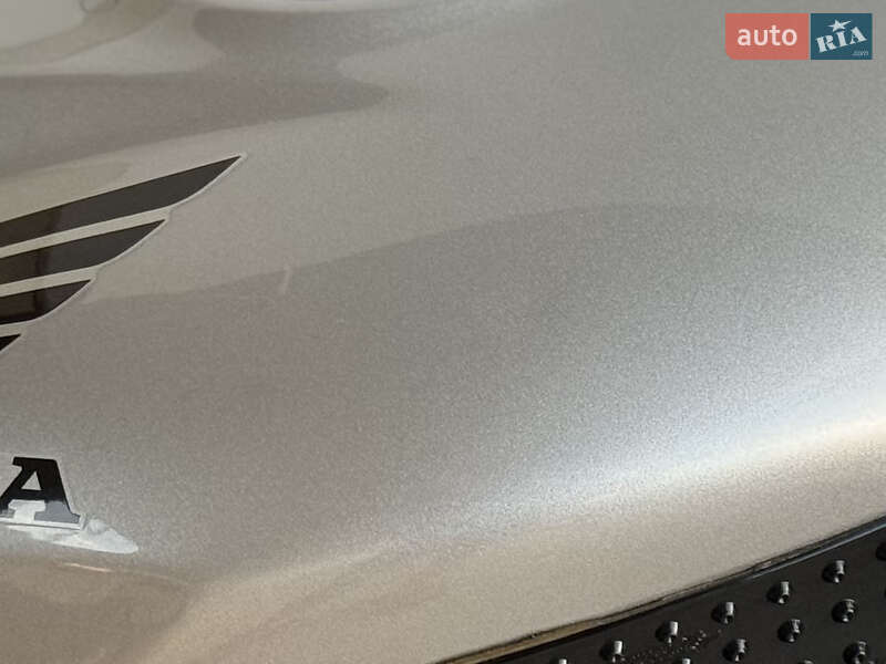 Мотоцикл Спорт-туризм Honda VFR 800F Interceptor 2004 в Києві фото 29 Мотоцикл Спорт-туризм Honda VFR 800F Interceptor 2004 в Києві