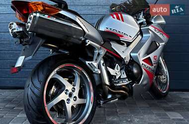 Мотоцикл Спорт-туризм Honda VFR 800F Interceptor 2006 в 