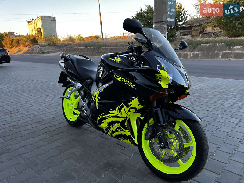 Мотоцикл Спорт-туризм Honda VFR 800F Interceptor 2002 в Березівці