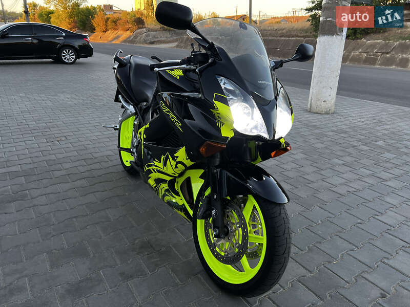 Мотоцикл Спорт-туризм Honda VFR 800F Interceptor 2002 в Березівці