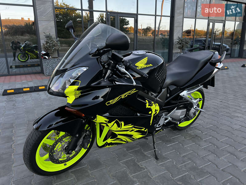 Мотоцикл Спорт-туризм Honda VFR 800F Interceptor 2002 в Березівці