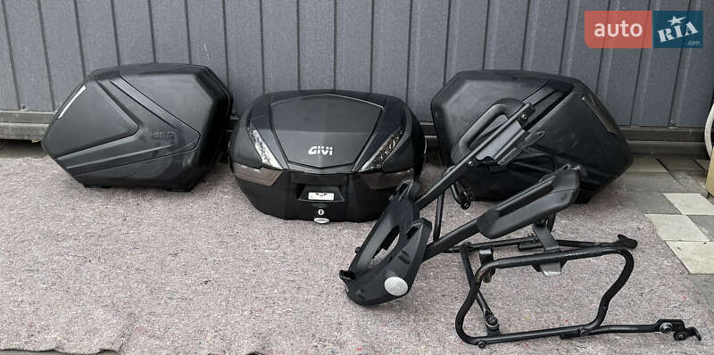 Мотоцикл Спорт-туризм Honda VFR 800F Interceptor 2014 в Новомосковську фото 14 Мотоцикл Спорт-туризм Honda VFR 800F Interceptor 2014 в Новомосковську