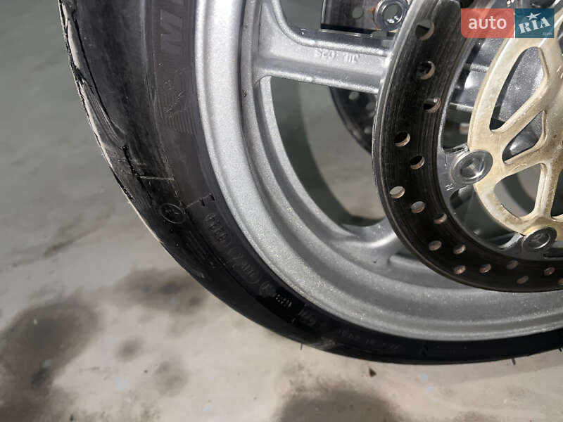 Мотоцикл Спорт-туризм Honda VFR 800F Interceptor 2002 в Киеве фото 4 Мотоцикл Спорт-туризм Honda VFR 800F Interceptor 2002 в Киеве