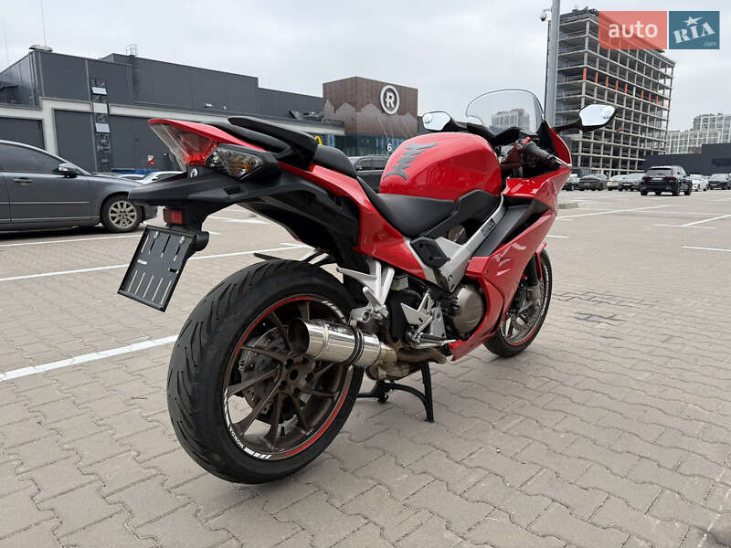 Мотоцикл Спорт-туризм Honda VFR 800F Interceptor 2015 в Києві фото 7 Мотоцикл Спорт-туризм Honda VFR 800F Interceptor 2015 в Києві