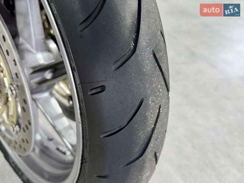 Мотоцикл Спорт-туризм Honda VFR 800F Interceptor 2005 в Хмельницькому фото 8 Мотоцикл Спорт-туризм Honda VFR 800F Interceptor 2005 в Хмельницькому