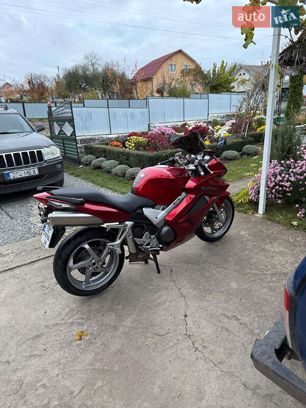 Мотоцикл Спорт-туризм Honda VFR 800F Interceptor 2006 в Кельменцах фото 3 Мотоцикл Спорт-туризм Honda VFR 800F Interceptor 2006 в Кельменцах