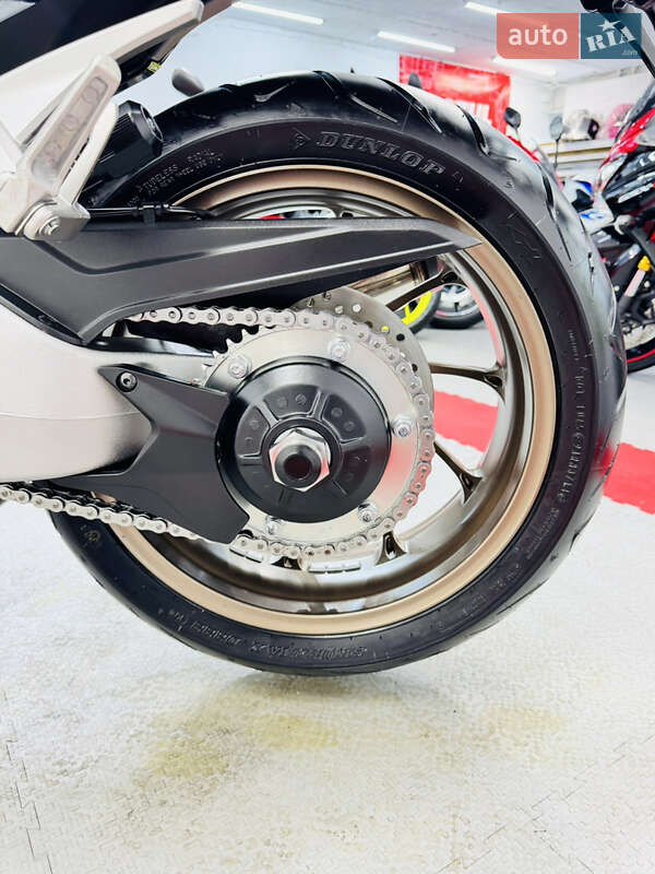 Спортбайк Honda VFR 800F Interceptor 2014 в Одессе фото 22 Спортбайк Honda VFR 800F Interceptor 2014 в Одессе