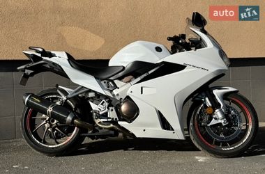 Мотоцикл Спорт-туризм Honda VFR 800F Interceptor 2014 в Киеве