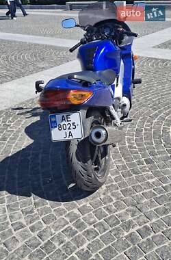 Мотоцикл Спорт-туризм Honda VFR 800X Crossrunner 2011 в 
