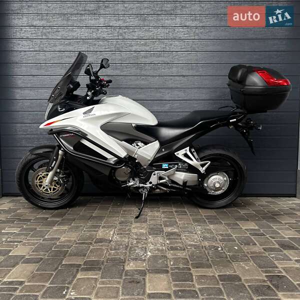 Мотоцикл Туризм Honda VFR 800X Crossrunner 2013 в Белой Церкви фото 6 Мотоцикл Туризм Honda VFR 800X Crossrunner 2013 в Белой Церкви