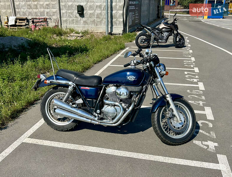 Honda VRX 400 Roadster 1998