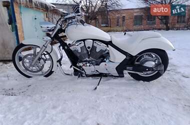 Боббер Honda VT 1300CS Sabre 2010 в Умані