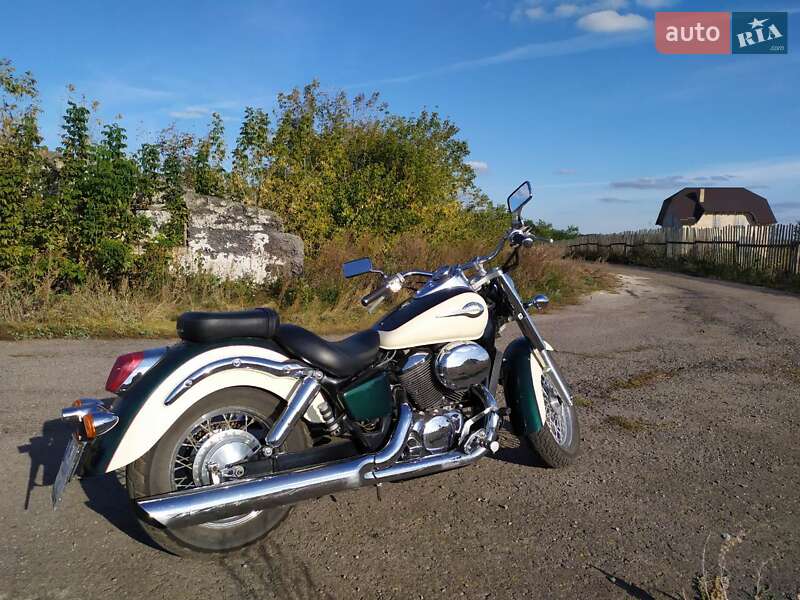 Мотоцикл Чоппер Honda VT 400 1997 в Сарнах