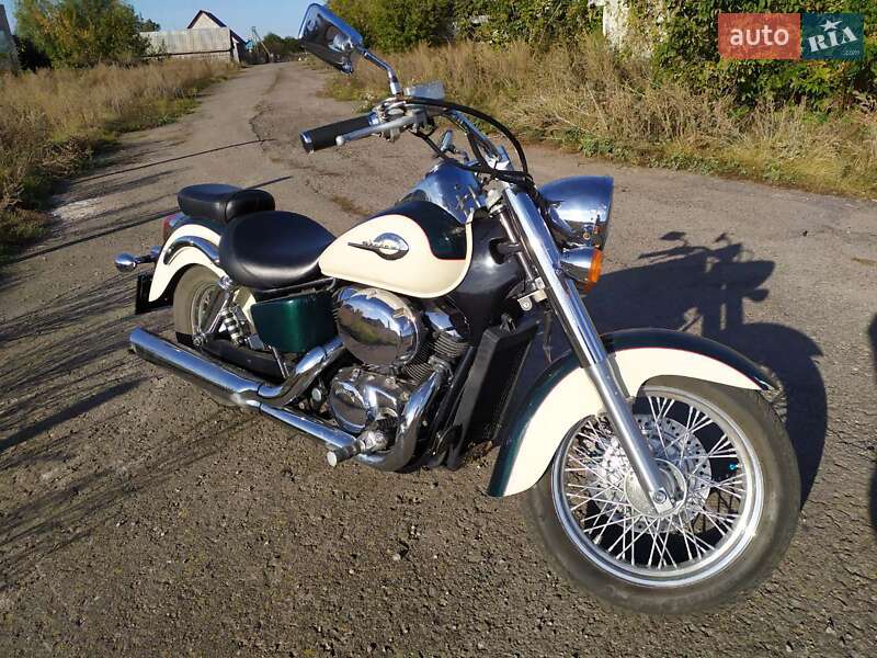 Мотоцикл Чоппер Honda VT 400 1997 в Сарнах