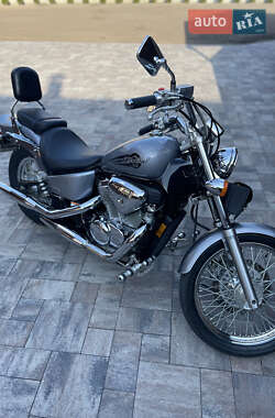 Мотоцикл Круізер Honda VT 600C 2004 в Рівному