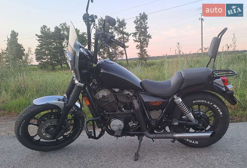 Мотоцикл Чоппер Honda VT 750C 1983 в Шостці
