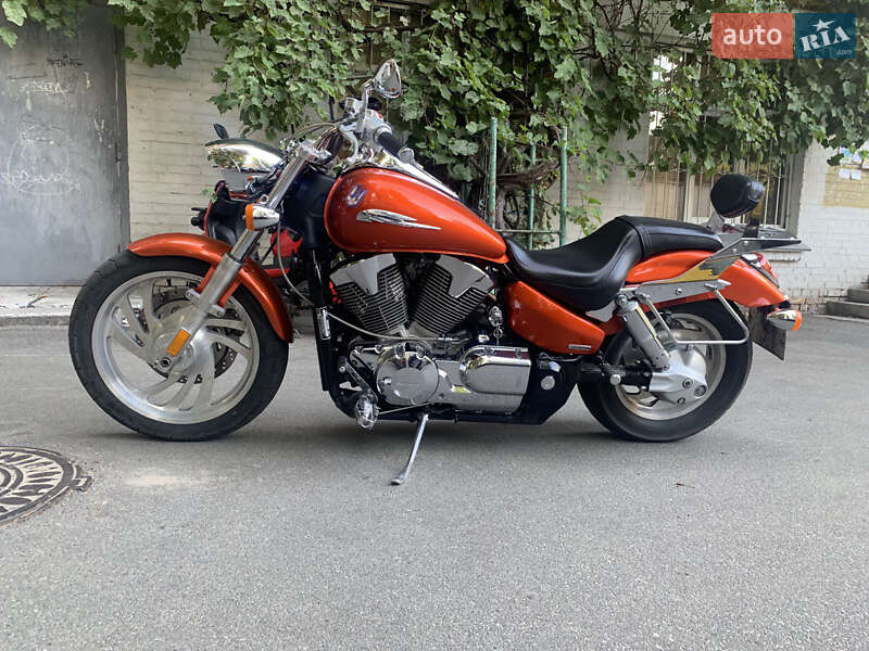Мотоцикл Чоппер Honda VTX 1300S 2006 в 