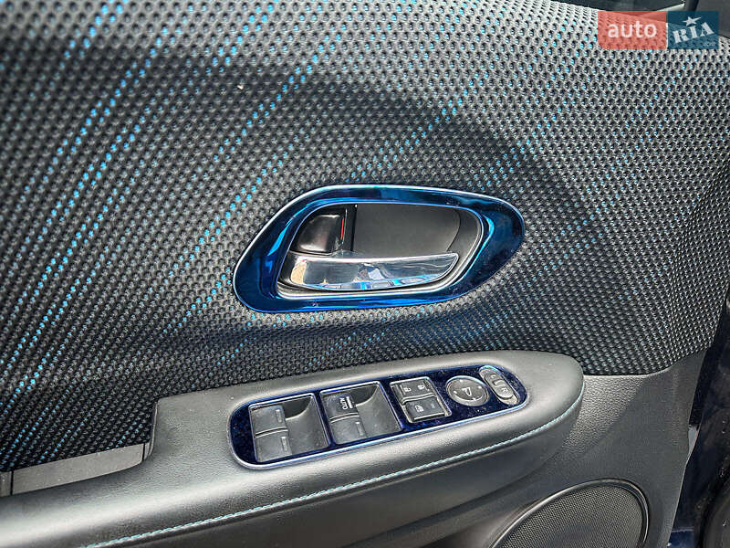 Позашляховик / Кросовер Honda X-NV 2019 в Запоріжжі