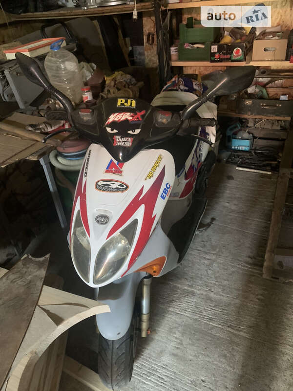 Скутер Honda X8R-S 2009 в Мостиській