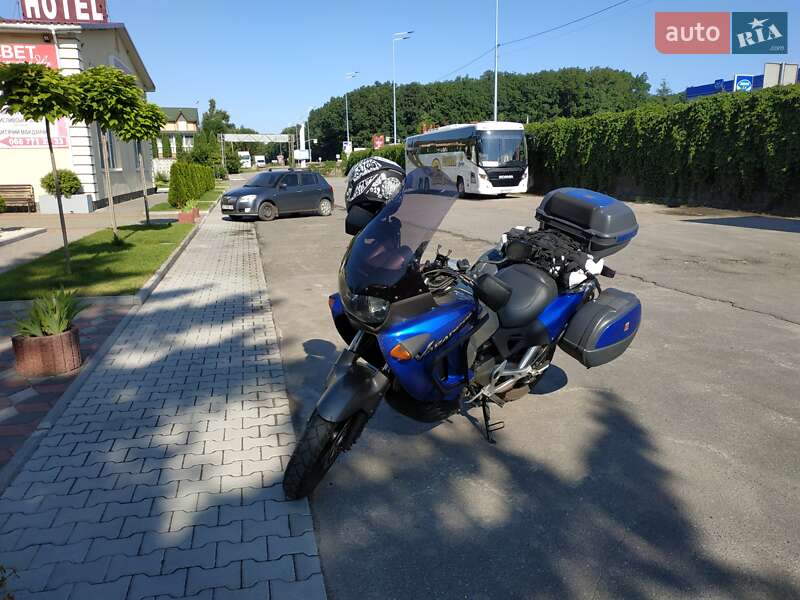 Мотоцикл Туризм Honda XL 1000V Varadero 2001 в Миколаєві