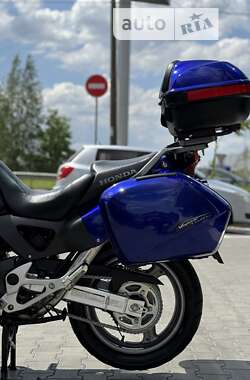 Мотоцикл Туризм Honda XL 1000V Varadero 2005 в Рівному