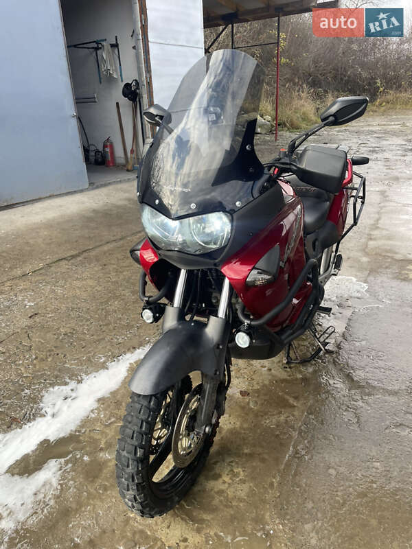 Мотоцикл Многоцелевой (All-round) Honda XL 1000V Varadero 2001 в Бориславе