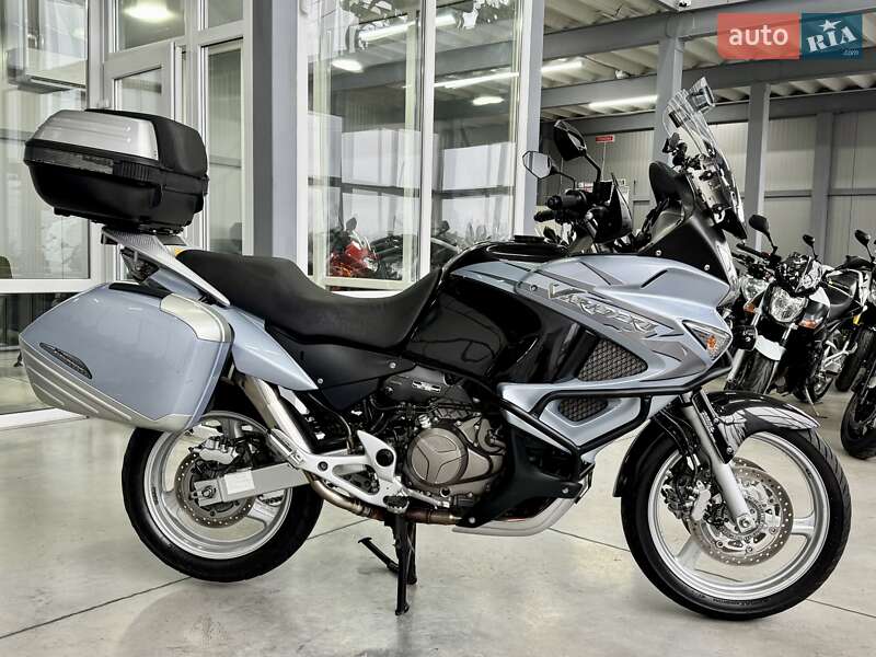 Мотоцикл Многоцелевой (All-round) Honda XL 1000V Varadero 2007 в Хмельницком фото 2 Мотоцикл Многоцелевой (All-round) Honda XL 1000V Varadero 2007 в Хмельницком