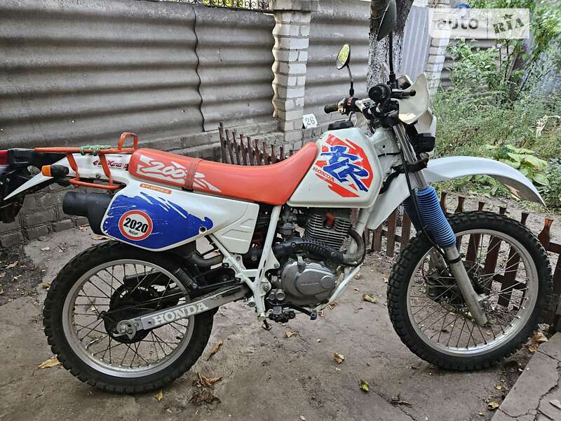 Мотоцикл Многоцелевой (All-round) Honda XL 200R 1987 в Николаеве