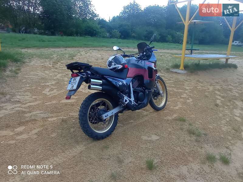 Мотоцикл Внедорожный (Enduro) Honda XL 600V Transalp 1990 в Здолбунове фото 26 Мотоцикл Внедорожный (Enduro) Honda XL 600V Transalp 1990 в Здолбунове