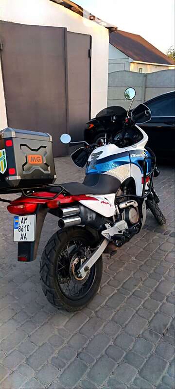 Мотоцикл Внедорожный (Enduro) Honda XL 650V Transalp 2000 в Житомире