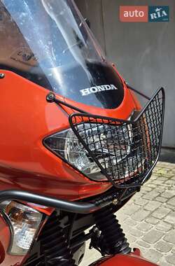 Мотоцикл Туризм Honda XL 650V Transalp 2005 в 