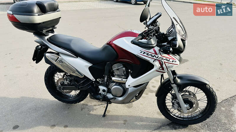 Мотоцикл Спорт-туризм Honda XL 700V Transalp 2010 в Мукачево