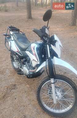 Мотоцикл Внедорожный (Enduro) Honda XR 150L 2015 в 