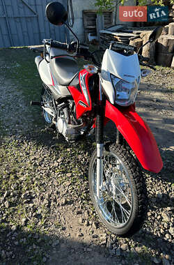 Мотоцикл Кросс Honda XR 150L 2014 в Валках