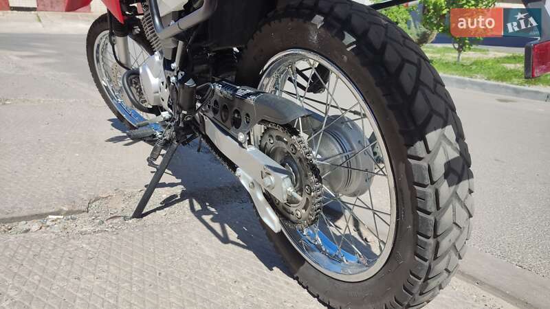 Мотоцикл Внедорожный (Enduro) Honda XR 150L 2015 в Новомосковске