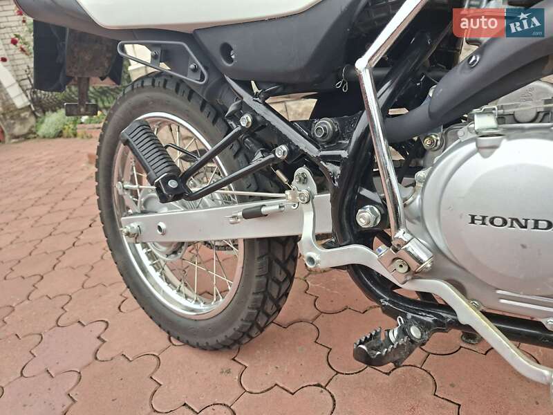 Мотоцикл Внедорожный (Enduro) Honda XR 150L 2024 в Виннице