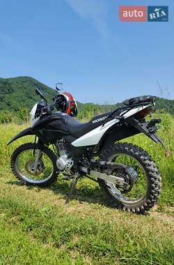 Мотоцикл Позашляховий (Enduro) Honda XR 150L 2015 в Хусті